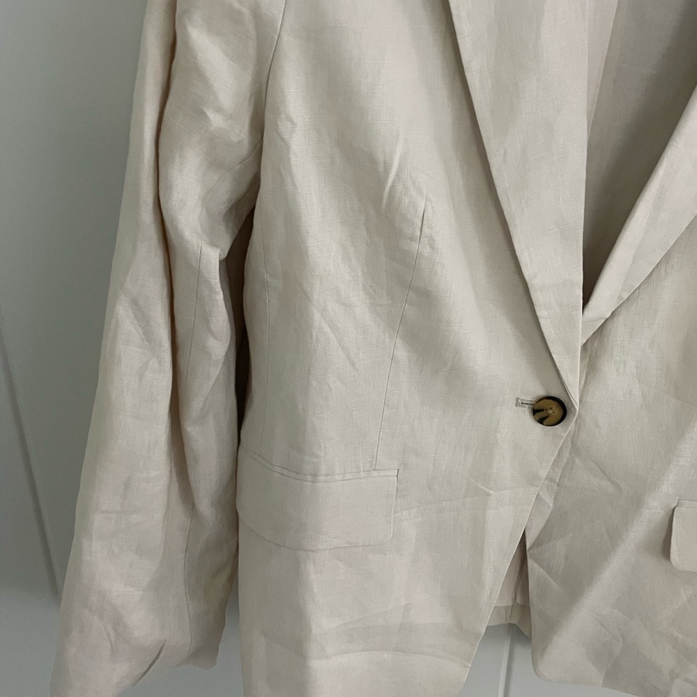 Quince Cream Single-Button Linen Blazer - Picture 2 of 9